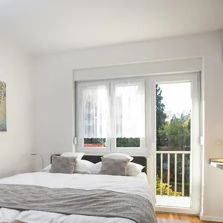 公寓 Big Tree & The Nest - Free Parking