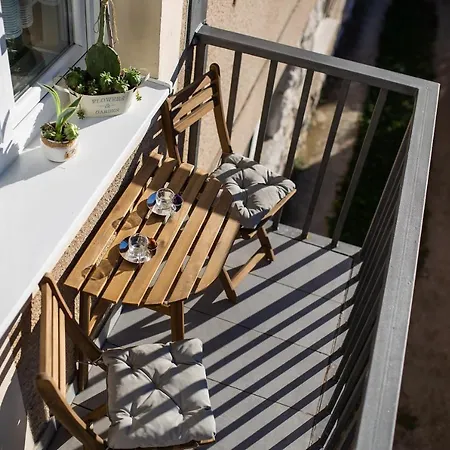 Big Tree & The Nest - Free Parking 公寓