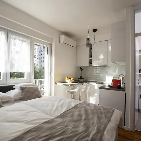 Big Tree & The Nest - Free Parking * 莫斯塔尔