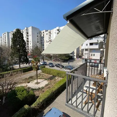 Big Tree & The Nest - Free Parking Daire Mostar